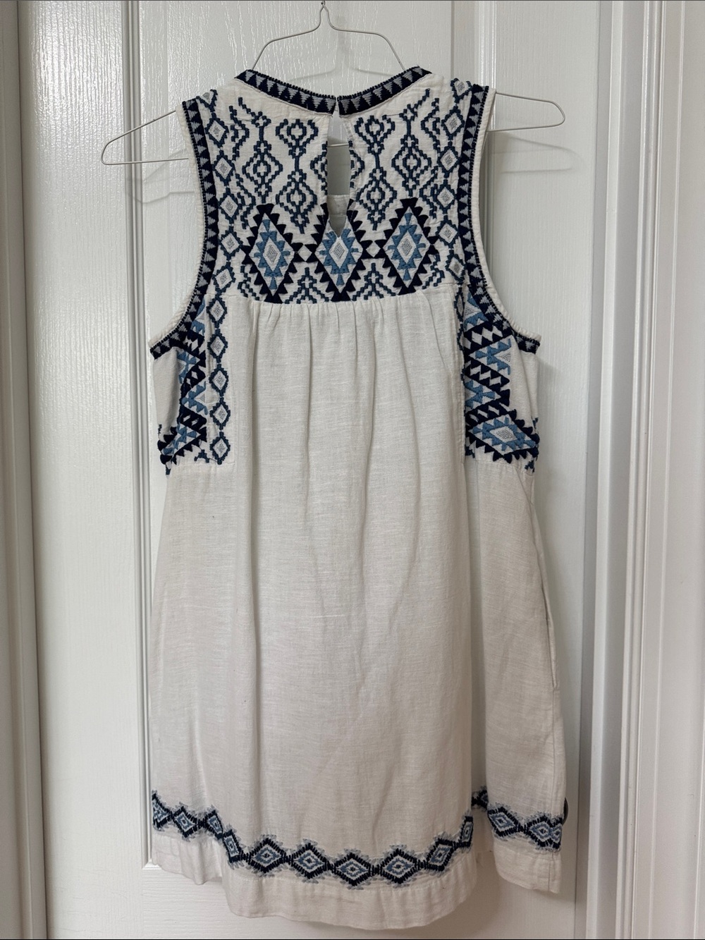 Lucky Brand White Top with Navy Geometric Embroidery - Picture 8 of 10